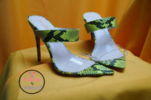 Load image into Gallery viewer, Expectations 51 Snakeskin Heel
