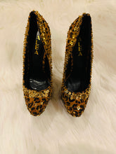 Load image into Gallery viewer, Leopard Gold Sequence pumps
